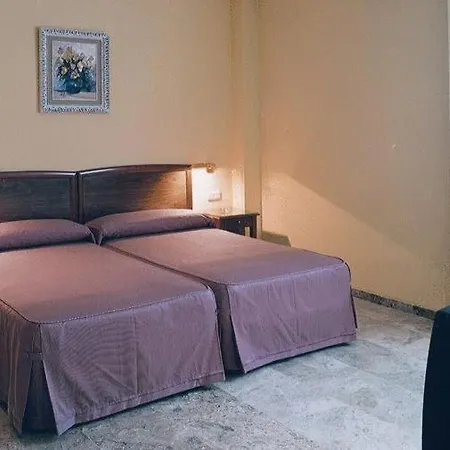 Isabel Ξενοδοχείο 2*