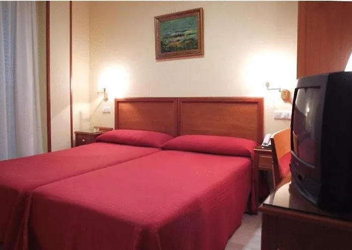 Isabel Hotel